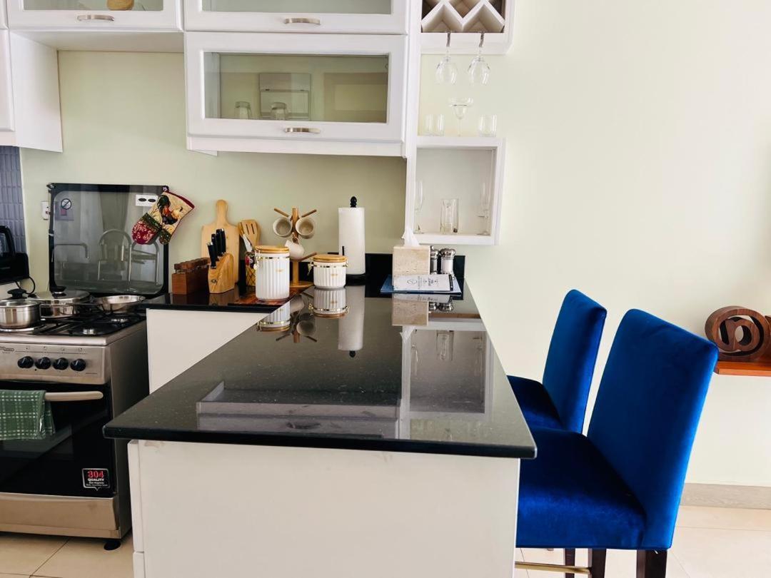 Alsander Homes Peach Bweyogerere Екстер'єр фото