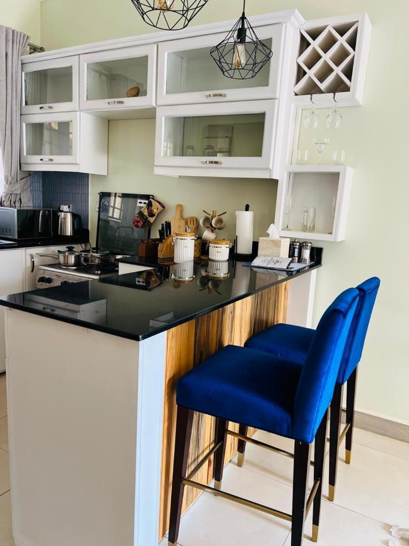 Alsander Homes Peach Bweyogerere Екстер'єр фото